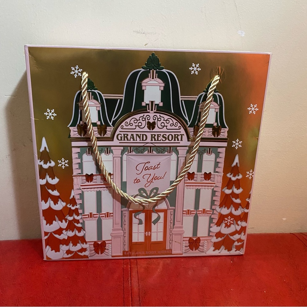 Holiday Gift Bag - Pink and Gold